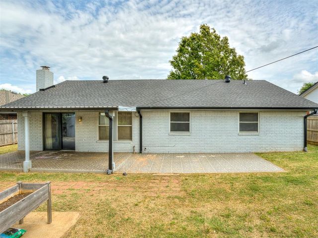9927 Georgia Avenue, The Village, OK 73120