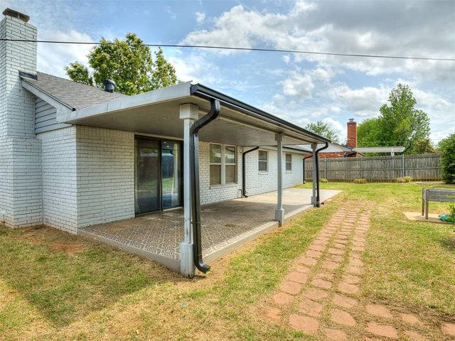 9927 Georgia Avenue, The Village, OK 73120