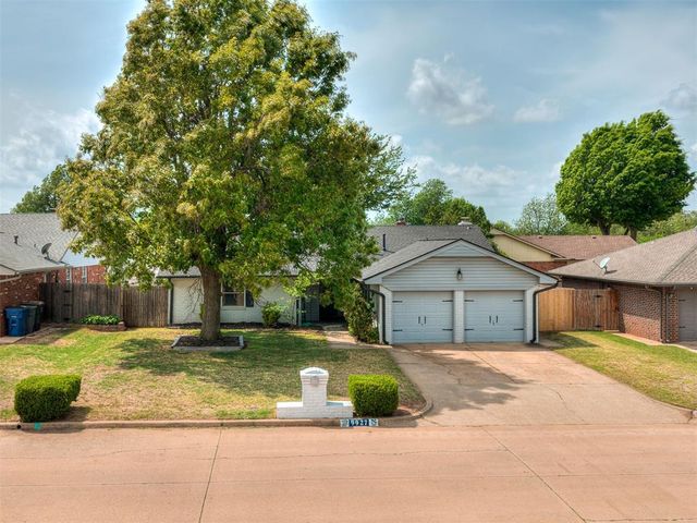 9927 Georgia Avenue, The Village, OK 73120