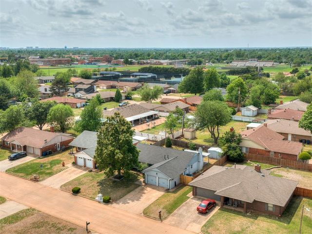 9927 Georgia Avenue, The Village, OK 73120