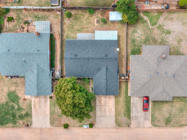 9927 Georgia Avenue, The Village, OK 73120