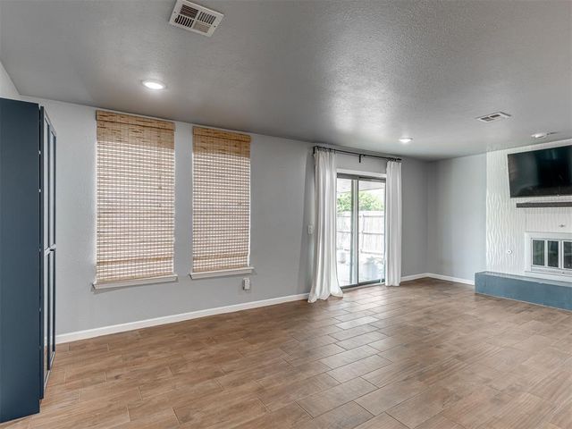 9927 Georgia Avenue, The Village, OK 73120