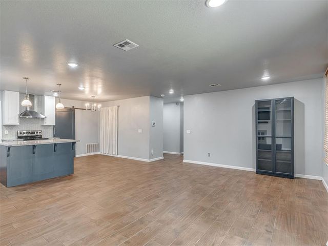 9927 Georgia Avenue, The Village, OK 73120