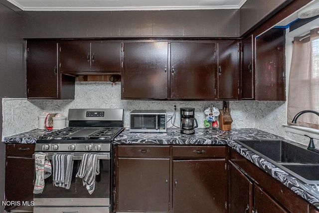 119 Gradolph Street, Toledo, OH 43612