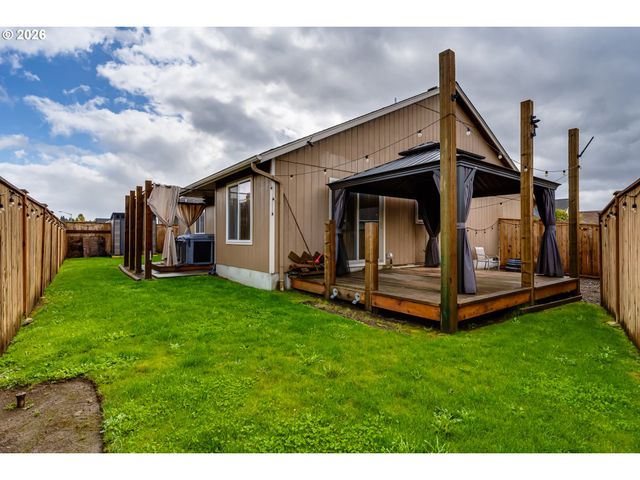 362 CAMRIN Loop, Creswell, OR 97426