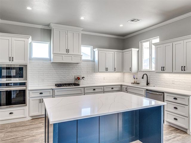 6504 NW 148th Street, Oklahoma City, OK 73142