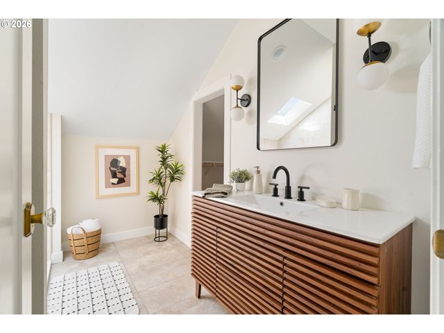 1513 Ne LIBERTY St, Portland, OR 97211