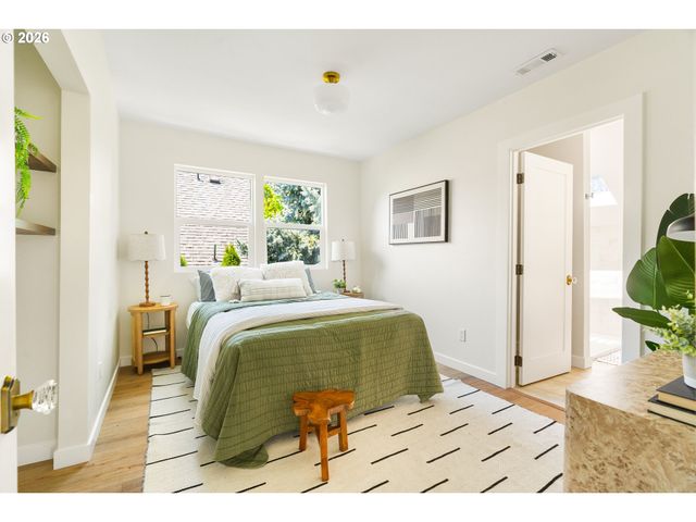 1513 Ne LIBERTY St, Portland, OR 97211
