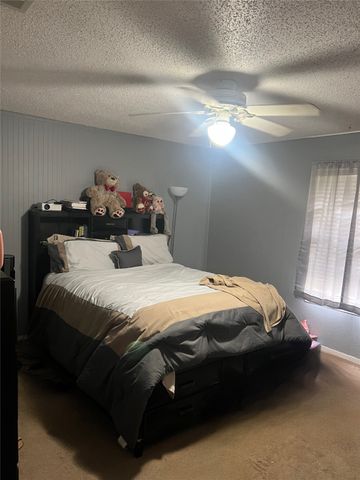 4804 Green Hollow Drive, Arlington, TX 76017