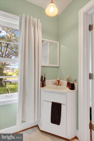 901 E MAIN ST, Waynesboro, PA 17268