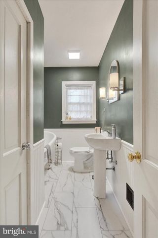 901 E MAIN ST, Waynesboro, PA 17268