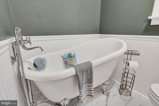 901 E MAIN ST, Waynesboro, PA 17268