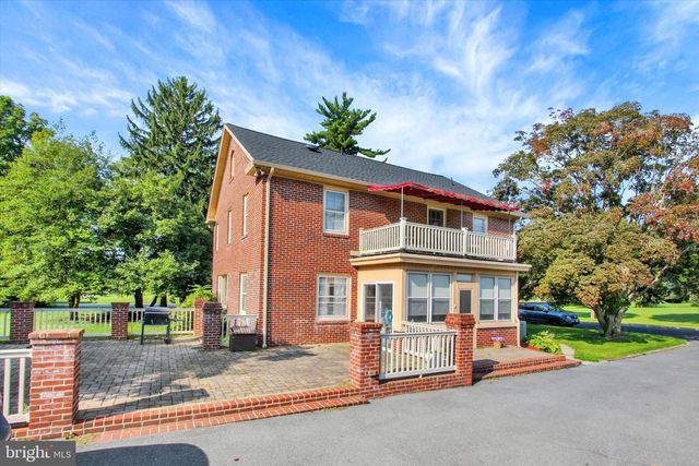 901 E MAIN ST, Waynesboro, PA 17268
