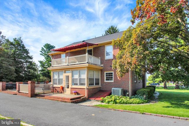 901 E MAIN ST, Waynesboro, PA 17268