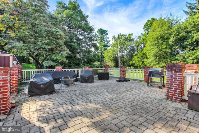 901 E MAIN ST, Waynesboro, PA 17268