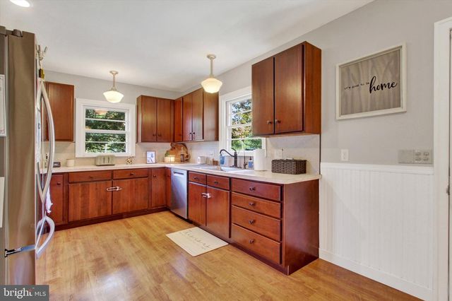 901 E MAIN ST, Waynesboro, PA 17268