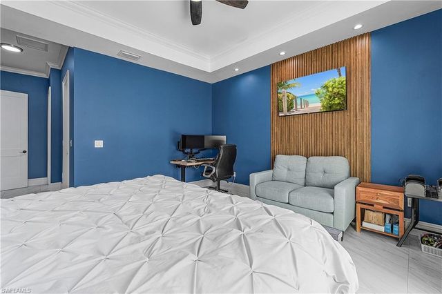 2322 Trafalgar PKWY, Cape Coral, FL 33991