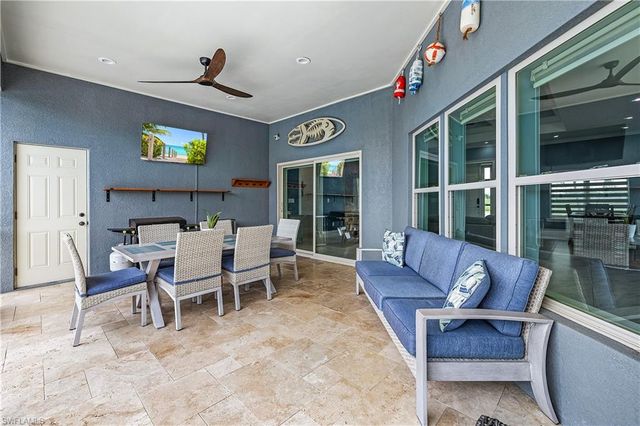 2322 Trafalgar PKWY, Cape Coral, FL 33991