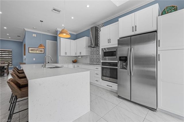 2322 Trafalgar PKWY, Cape Coral, FL 33991