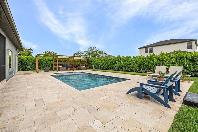 2322 Trafalgar PKWY, Cape Coral, FL 33991