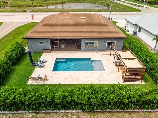 2322 Trafalgar PKWY, Cape Coral, FL 33991