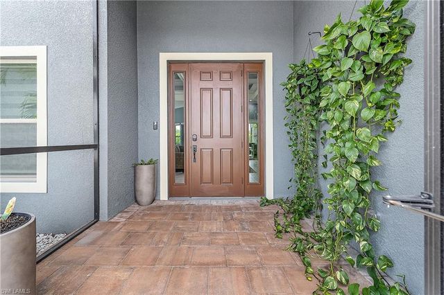 2322 Trafalgar PKWY, Cape Coral, FL 33991