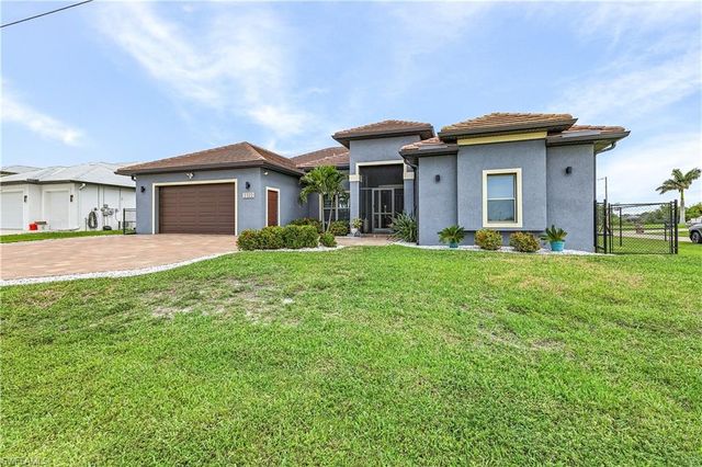2322 Trafalgar PKWY, Cape Coral, FL 33991