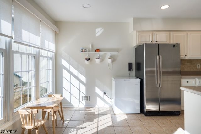 83 Laurelwood Ct, Rockaway Twp., NJ 07866