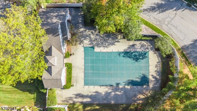 83 Laurelwood Ct, Rockaway Twp., NJ 07866