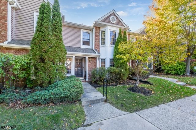 83 Laurelwood Ct, Rockaway Twp., NJ 07866