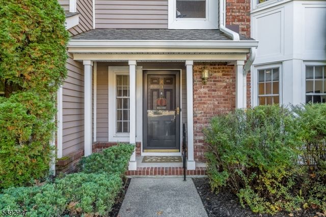 83 Laurelwood Ct, Rockaway Twp., NJ 07866