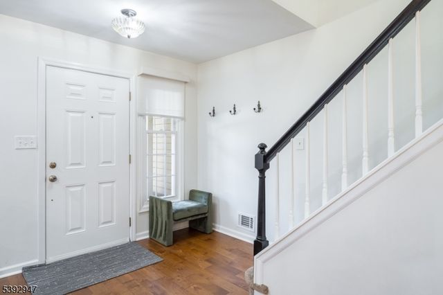 83 Laurelwood Ct, Rockaway Twp., NJ 07866