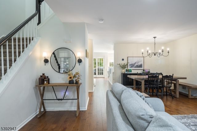 83 Laurelwood Ct, Rockaway Twp., NJ 07866