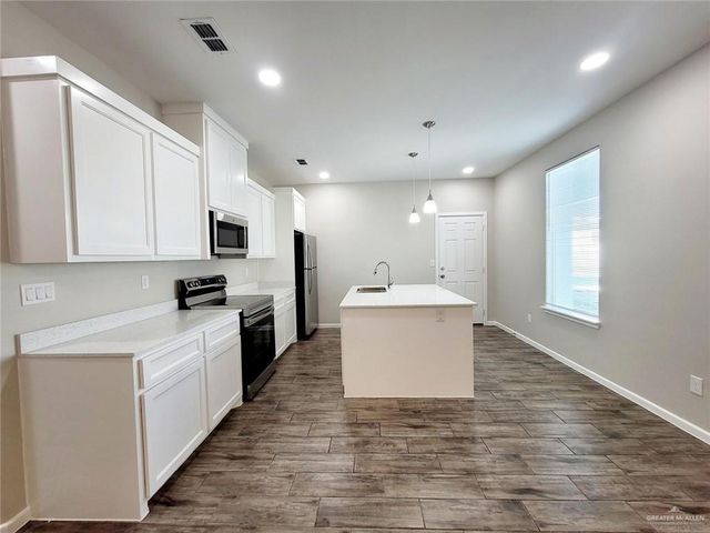 1404 Petri Drive 1, Weslaco, TX 78596