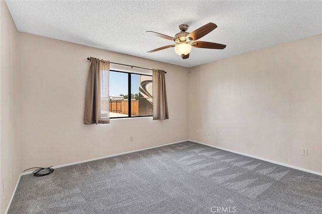 15185 Orange, Hesperia, CA 92345