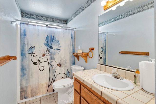 15185 Orange, Hesperia, CA 92345