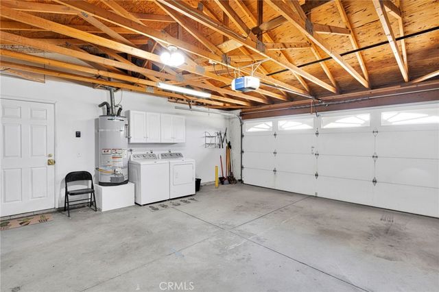 15185 Orange, Hesperia, CA 92345