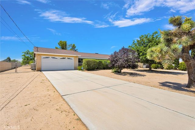 15185 Orange, Hesperia, CA 92345