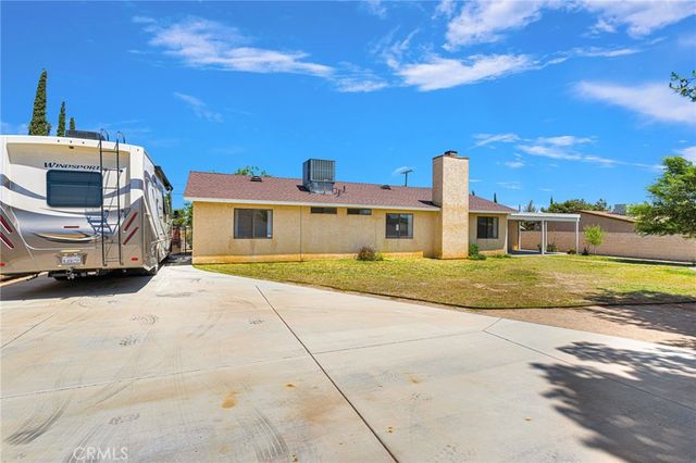 15185 Orange, Hesperia, CA 92345