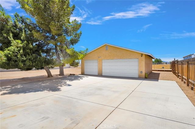 15185 Orange, Hesperia, CA 92345