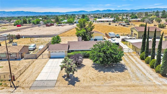 15185 Orange, Hesperia, CA 92345