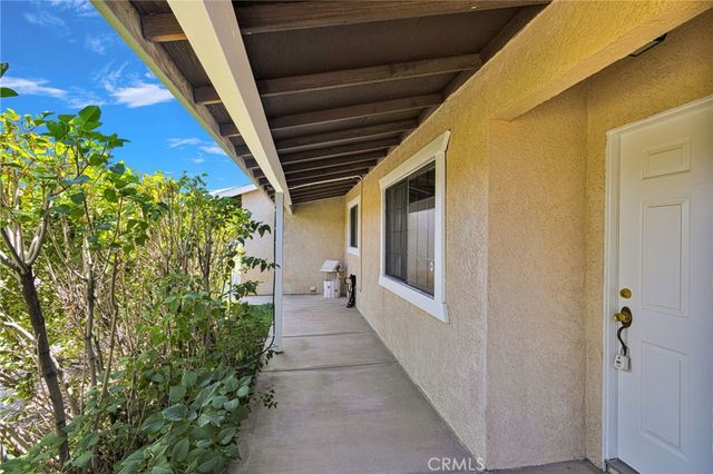 15185 Orange, Hesperia, CA 92345