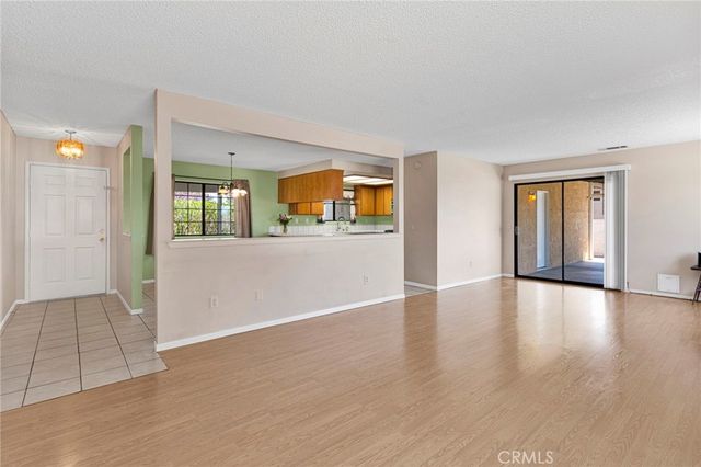 15185 Orange, Hesperia, CA 92345