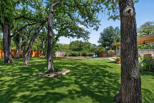 225 Shady Hill Lane, Double Oak, TX 75077