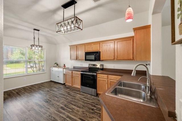 117 Shadybrook Drive, Wylie, TX 75098