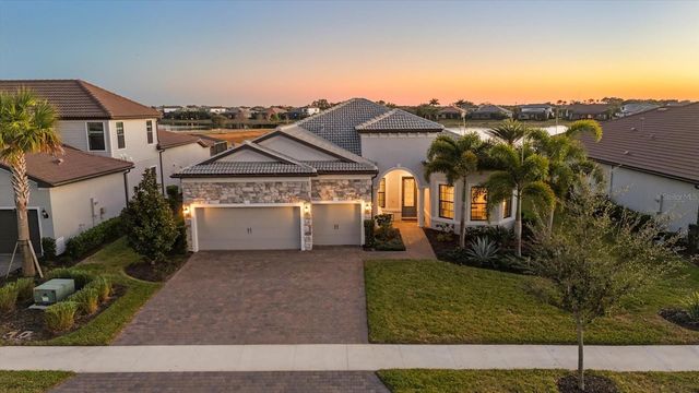 7885 MAINSAIL LANE, Sarasota, FL 34240