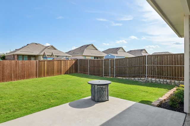 11600 Silver Queen Drive, Aubrey, TX 76227