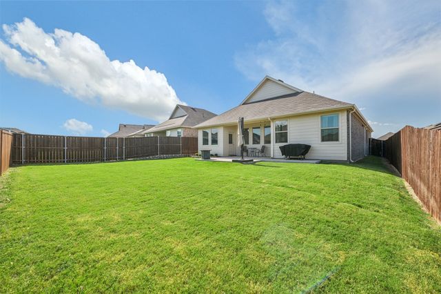 11600 Silver Queen Drive, Aubrey, TX 76227
