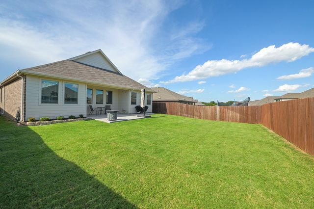 11600 Silver Queen Drive, Aubrey, TX 76227