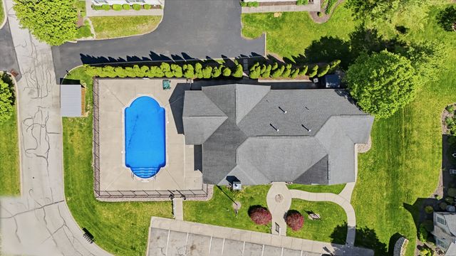 1008 St Andrews DRIVE, South Strabane, PA 15301